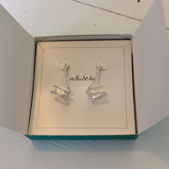 Stella and Dot Pave Arrow Ear Cuff - Picture 2 of 5